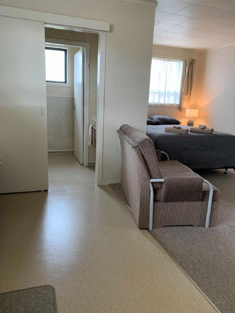 Waiouru Welcome Inn Экстерьер фото