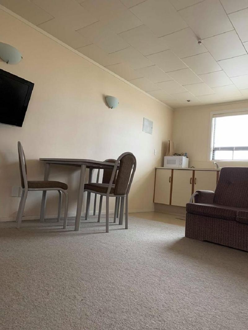 Waiouru Welcome Inn Экстерьер фото